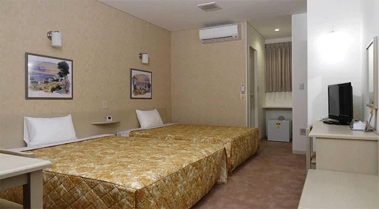 Family Lodge Hatagoya Kofu Isawa Fuefuki Bagian luar foto